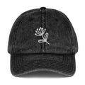 Vintage Flower Cap, zwart, voorkant met geborduurd bloemdetail